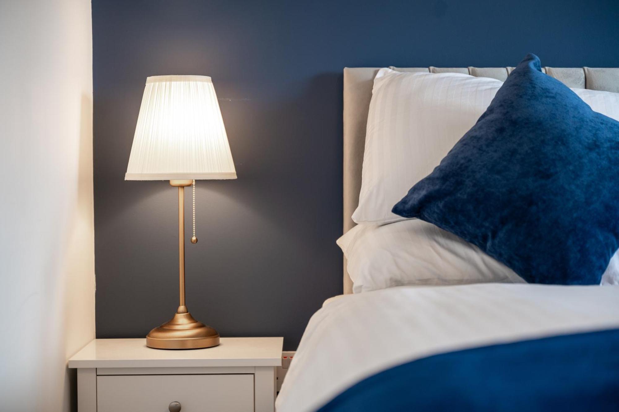 מנצ'סטר Comfy Stay 6Mins To Coop Live Arena, Etihad Stadium & City Centre With Wifi & Free Private Parking מראה חיצוני תמונה