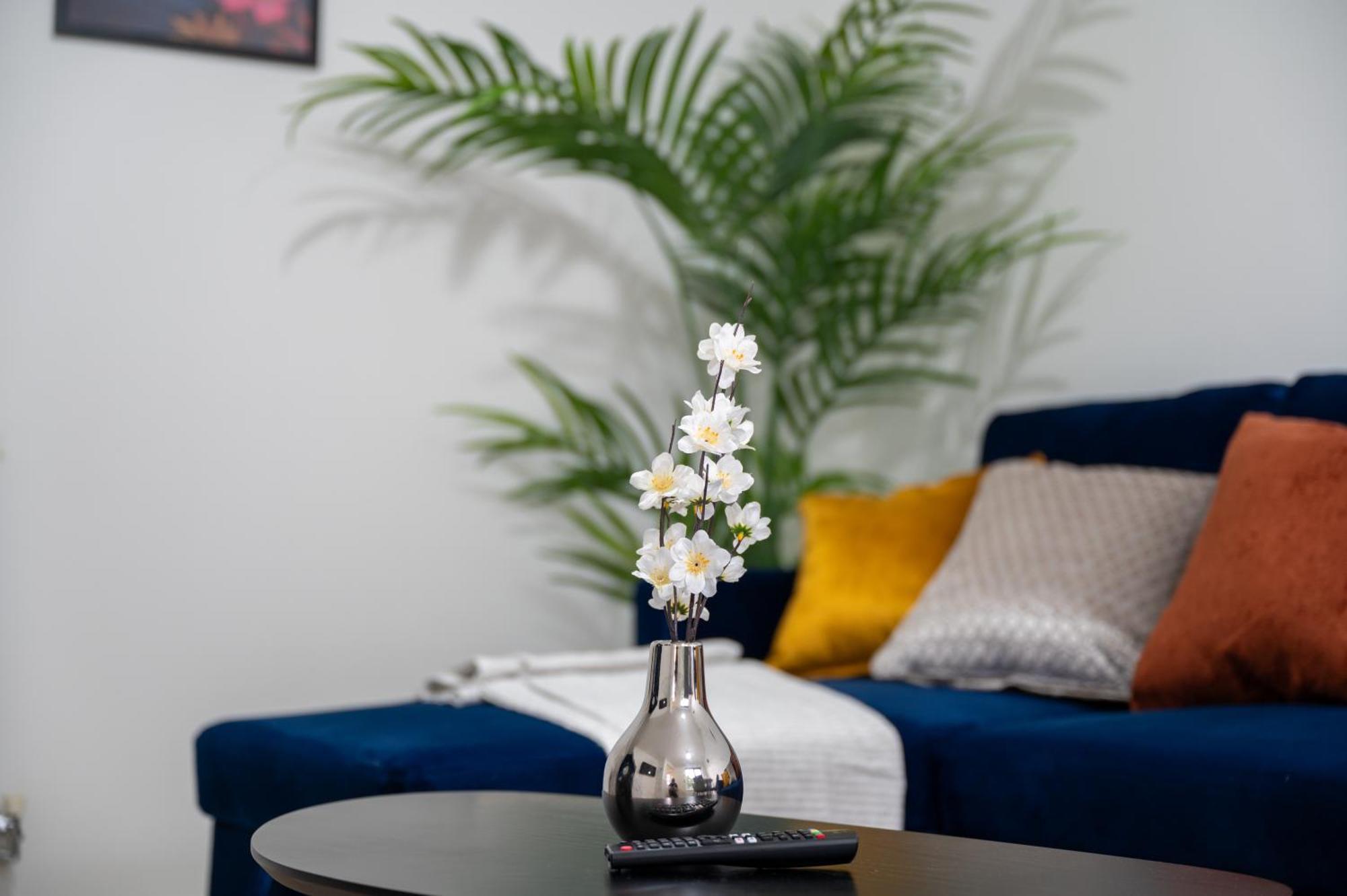 מנצ'סטר Comfy Stay 6Mins To Coop Live Arena, Etihad Stadium & City Centre With Wifi & Free Private Parking מראה חיצוני תמונה